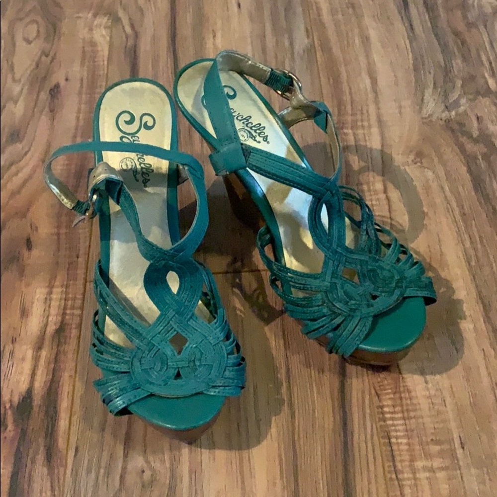 Seychelles Strappy teal Wedges